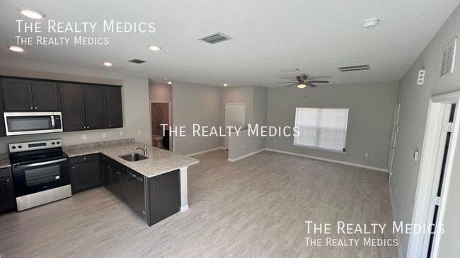 Photo - 3299 Bowline Ave