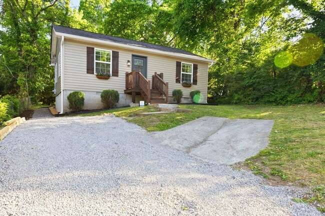 Photo - Charming Renovated 2 Bedroom Home with Spacious Yard & Updated Interior