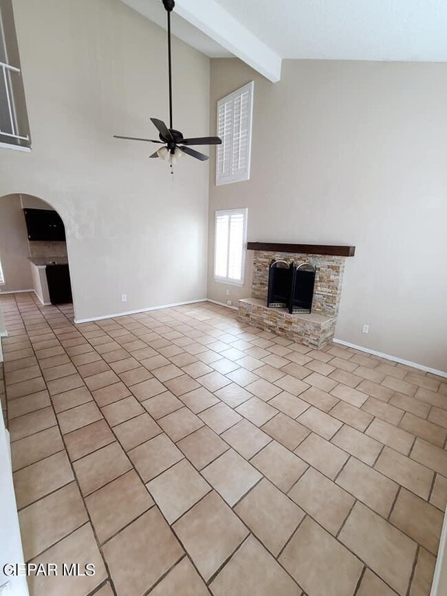 Photo - 765 Colchester Dr
