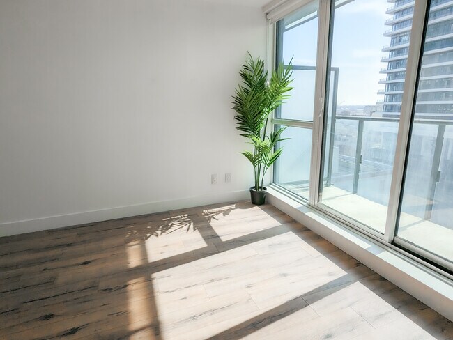 Photo - 39 Sherbourne St