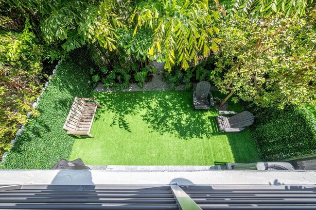 Photo - 6864 SW 80th St