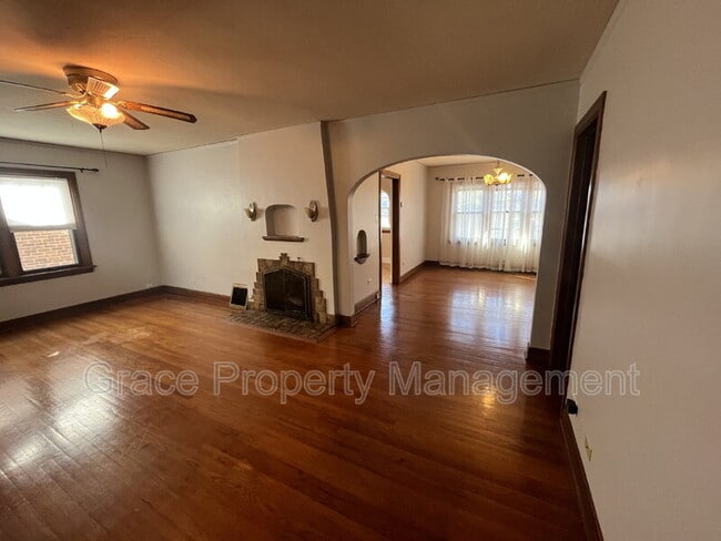 Photo - 343 S Clarkson St