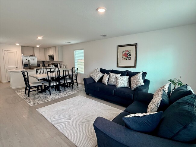 Building Photo - 21321 Carosella Dr