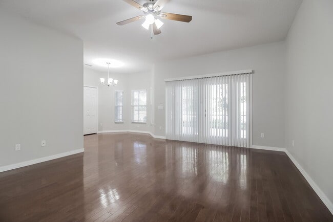 Photo - 1605 Shadowood Ct