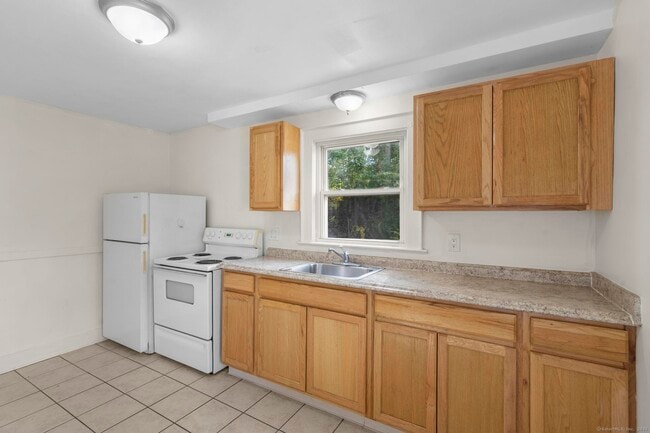 Photo - 113 E Main St Unit 4