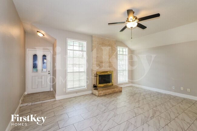 Photo - 15422 Pebble Lake Dr