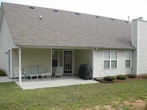 1321 Log Cabin Ln SE