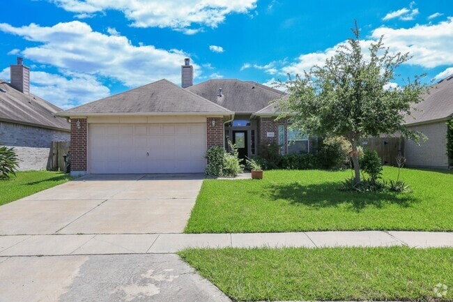 Building Photo - 5933 Brightwood Dr Rental