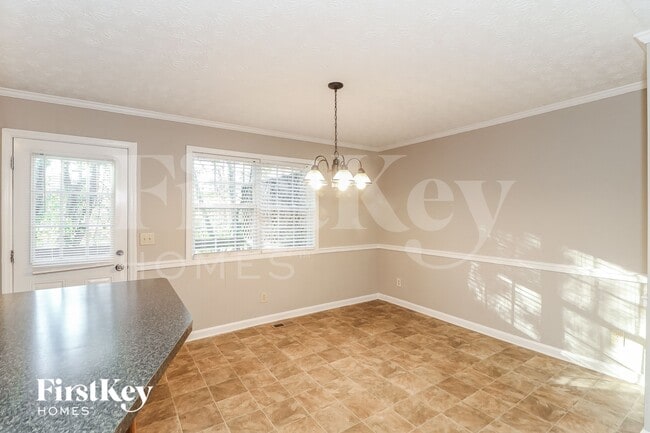 Photo - 2739 Hawk Trace NE