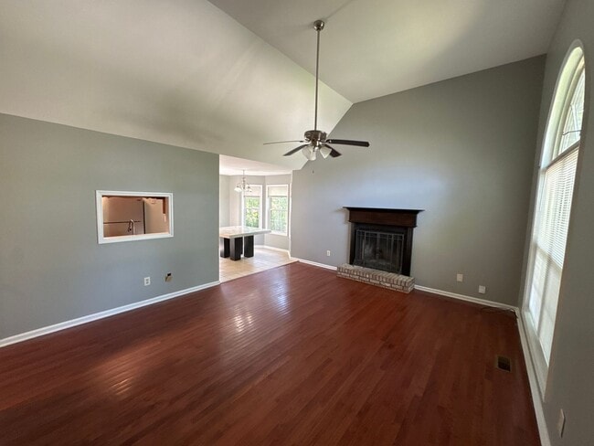 Photo - Charming 3BR Home with Bonus Room, Fenced Backyard & Quiet Cul-de-Sac Location