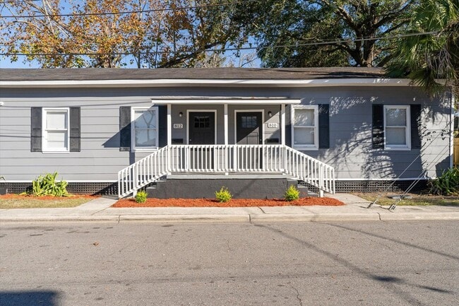 Building Photo - 816-816 W 38th St Unit 812