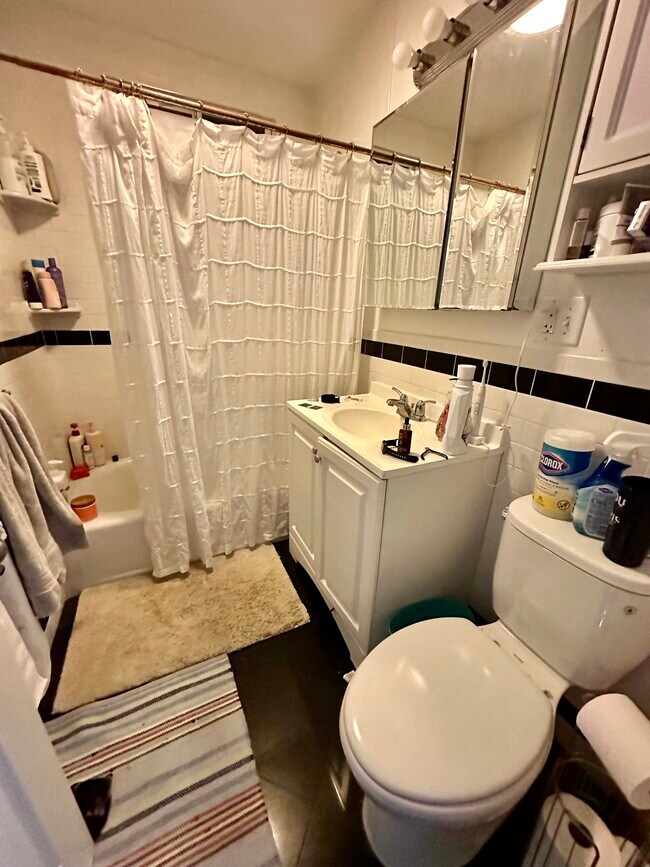 Photo - 11 Wadsworth St Unit 1