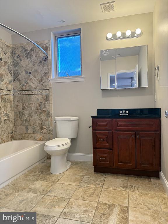 Photo - 1521 Poplar St Unit 3FRONT