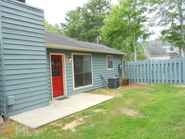 Building Photo - 132 Sandalwood Cir