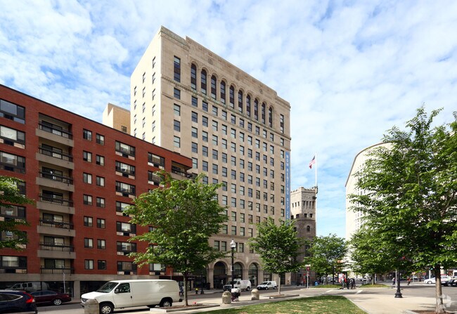 Building Photo - The Arlington Rental