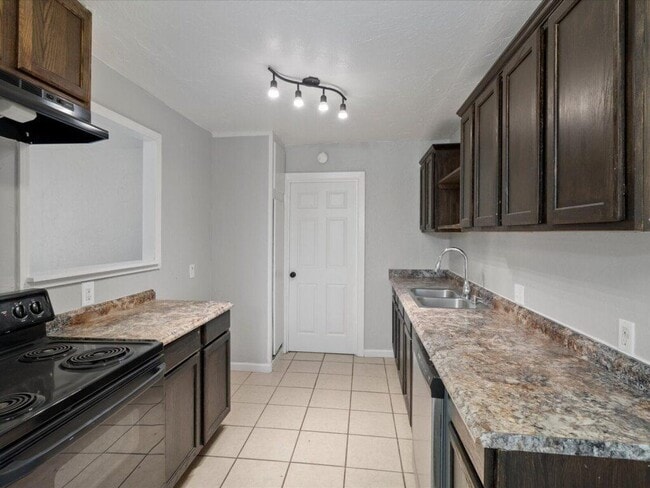 Photo - 5937 NW 58th Terrace