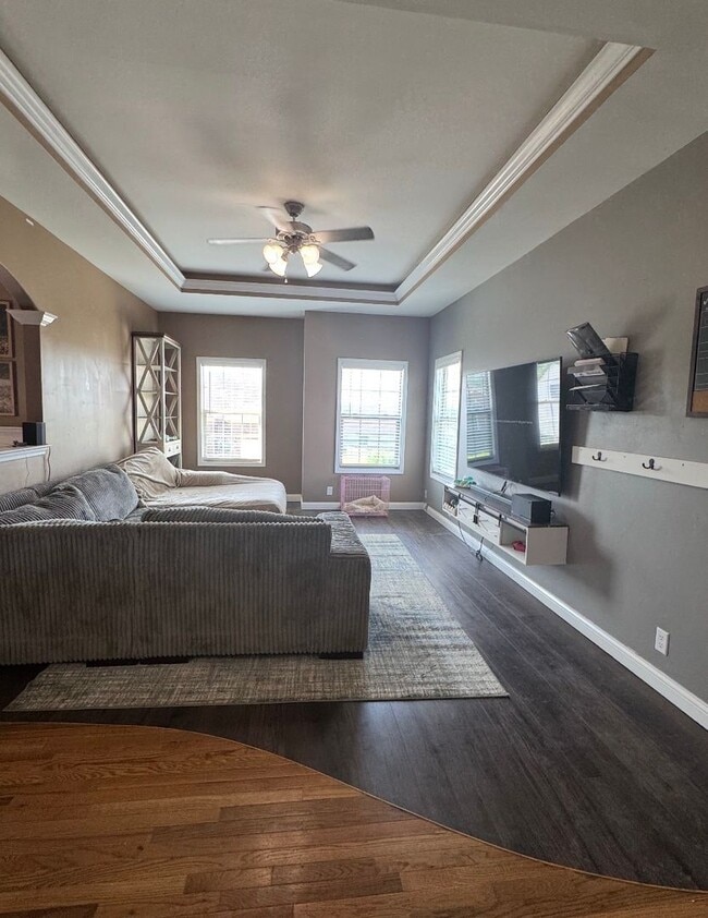 Photo - *** Move-in SPECIAL - $2395.00 ***