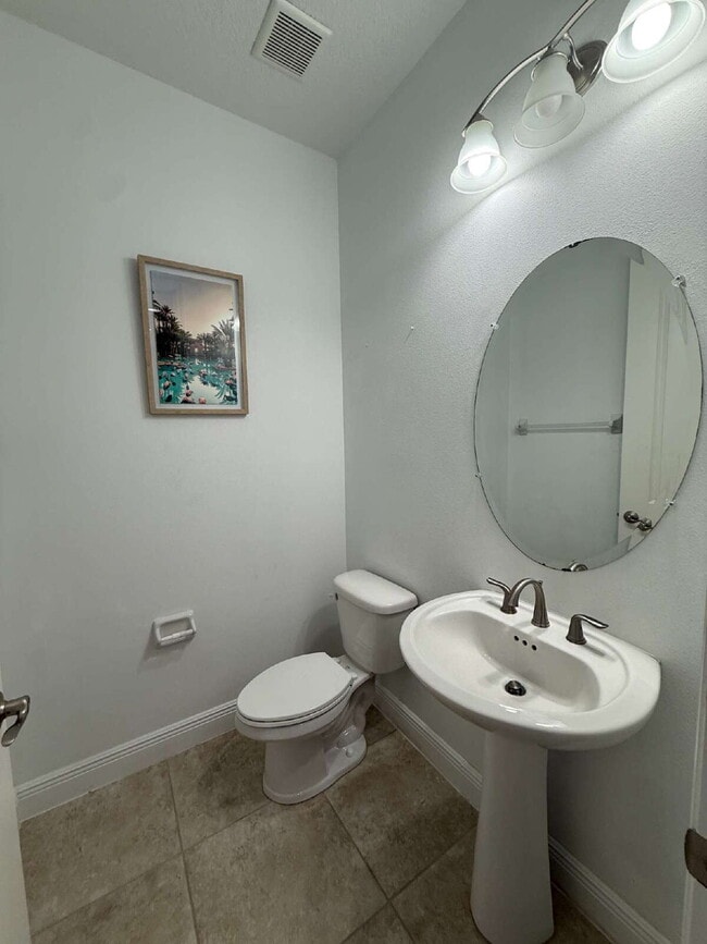 Photo - 4BR, 2.5BA home with resort style outdoor living!