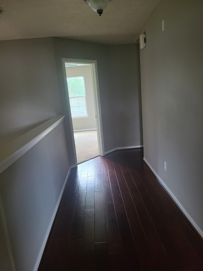 Photo - 1411 Heathcote Ln