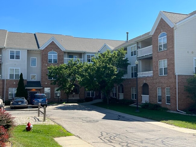 Camden Court Apartments