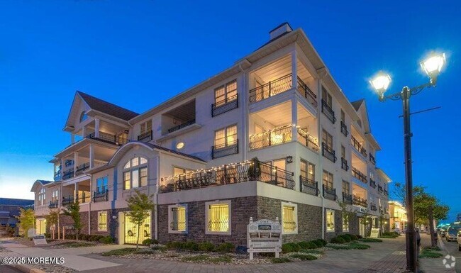 Building Photo - 1 Boulevard Rental