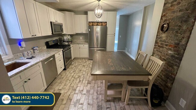 Photo - 615 Tripoli St