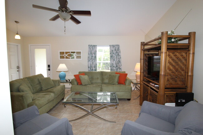 Photo - 5300 Seagrape Dr