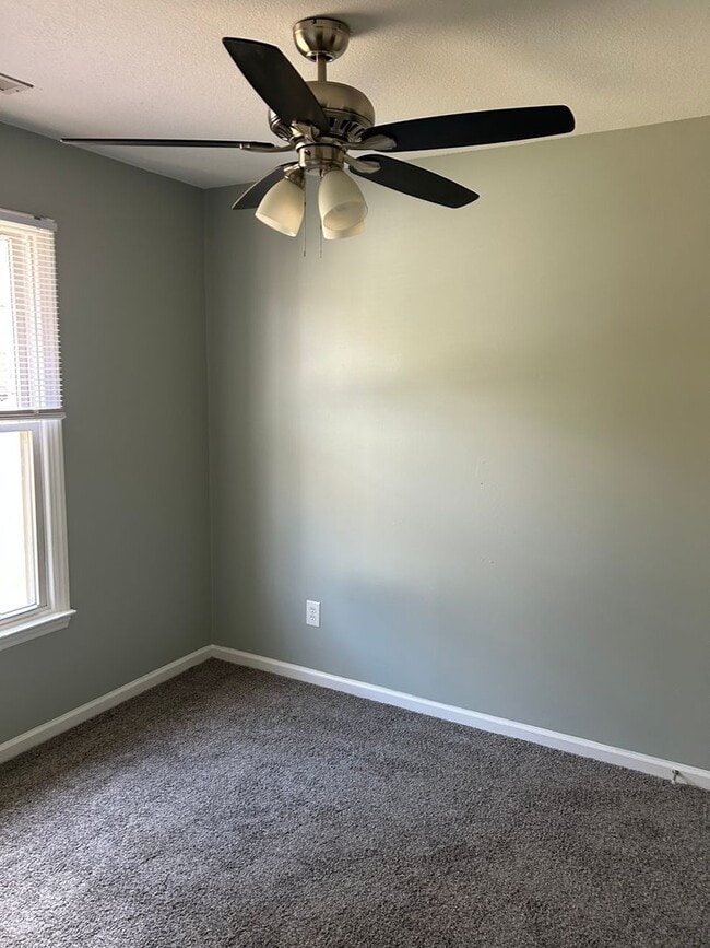 Photo - 2 bedroom, 2 bath Duplex