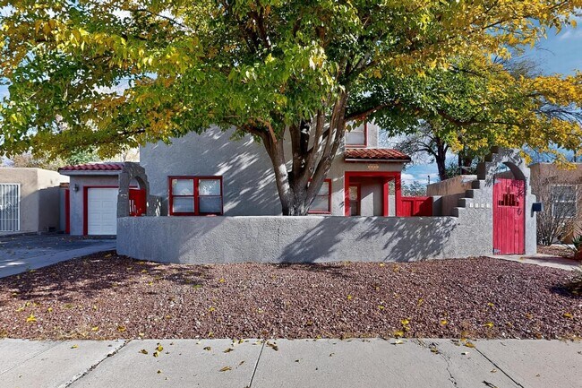 Photo - 3503 Berkeley Pl NE