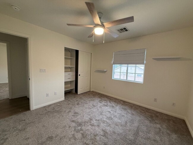 Photo - FIVE BEDROOM IN A GATED COMMUNITY IN HENDERSON