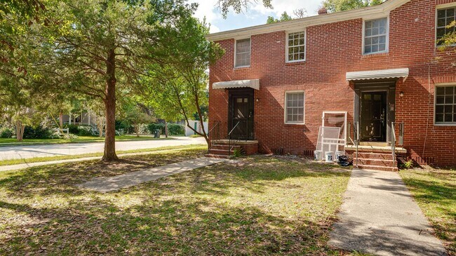 Photo - 2 Bedroom 1.5 Bath Townhouse in Wagener Terrace - Charleston Peninsula