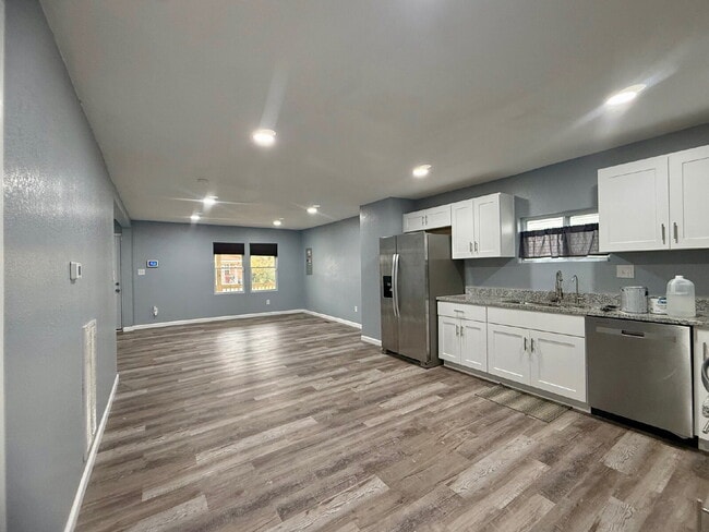 Photo - Updated 4 bedroom 2 bath home!