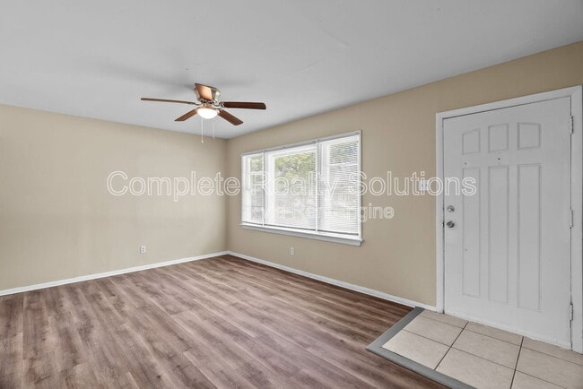 1132 Redman Blvd