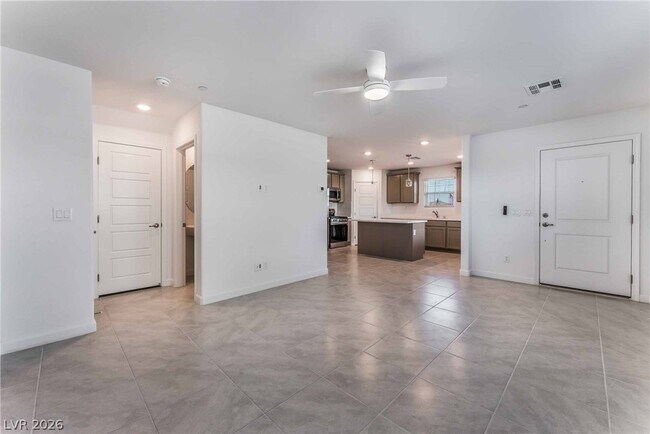 Photo - 871 Watford Pl