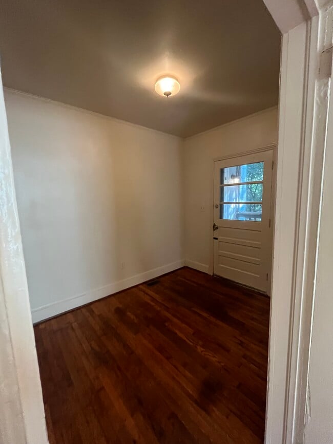 Photo - 295 Sycamore Dr Unit 1