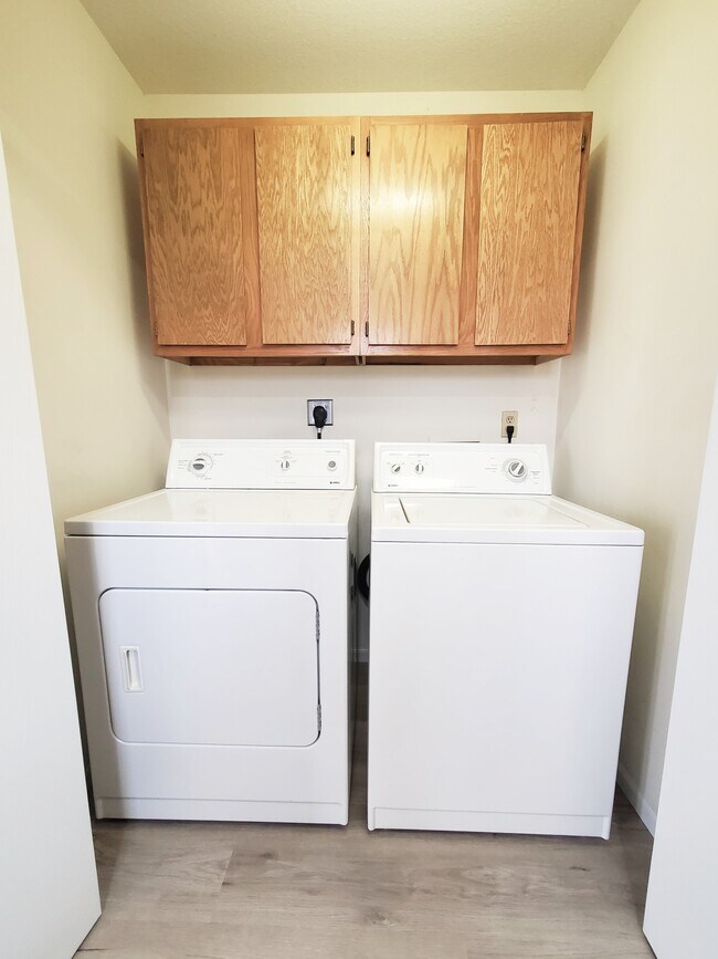 Photo - 105 N 200 E Unit 2