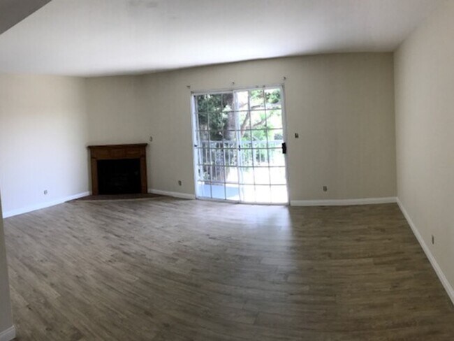 Photo - 1211 Scott Road