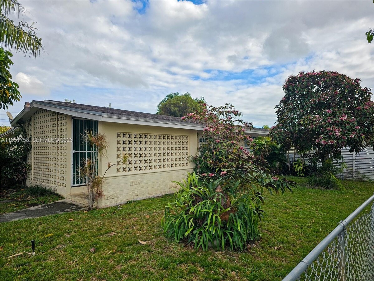 Photo - 201 SW 30th Ct Unidad 201