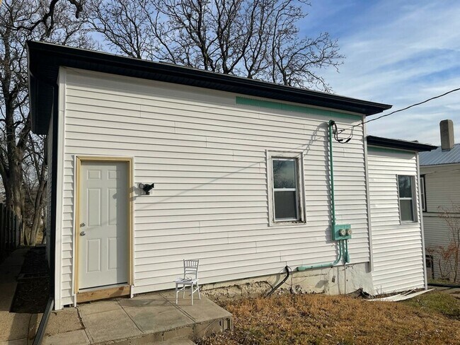 Photo - 2223 Douglas St Townhome