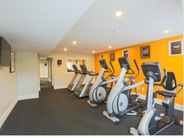 Photo - Hilltop Apartments