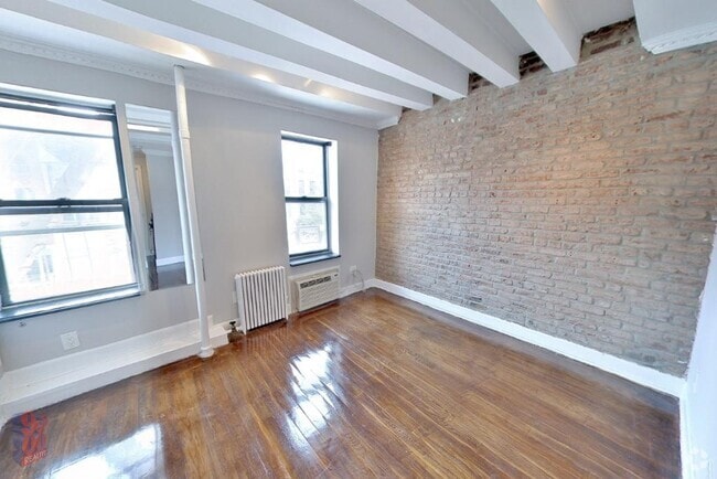 Building Photo - 208 1st Ave Unit 4 Rental