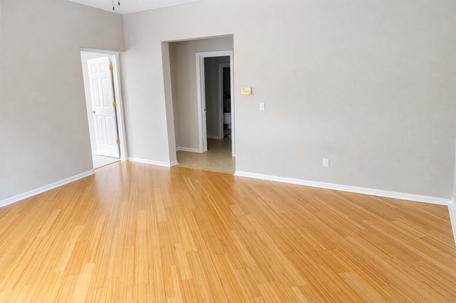 Photo - 263 37th St Unit 1