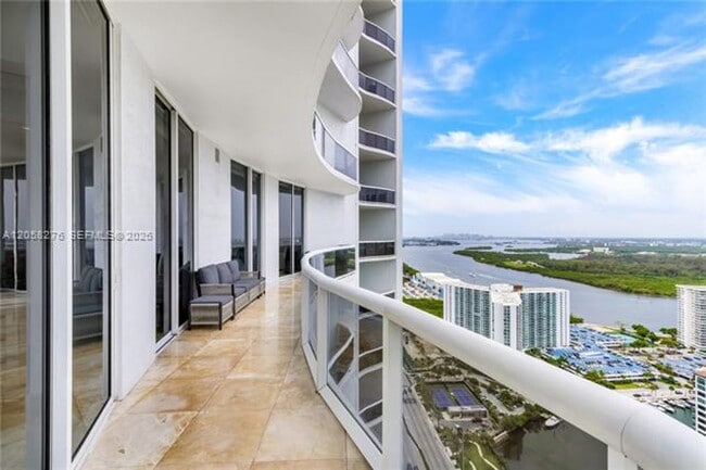 Photo - 16001 Collins Ave