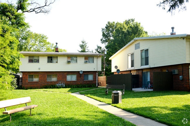 Photo - Clovernook Apartments
