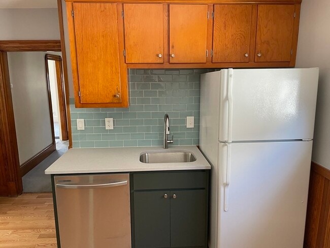 Photo - 24 Gold Star Rd Unit 1