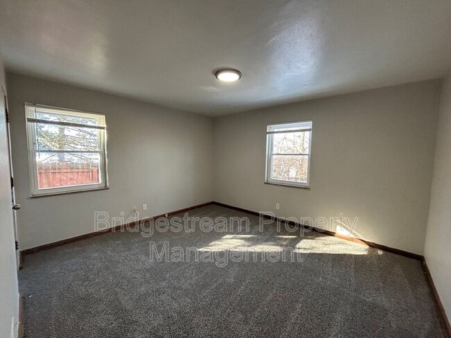 Photo - 211 N Cherrywood Ave