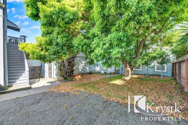 Building Photo - 730 Florida St Unit F