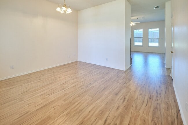 501 Harvard Dr