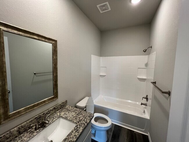 Photo - 11595 Persimmon St