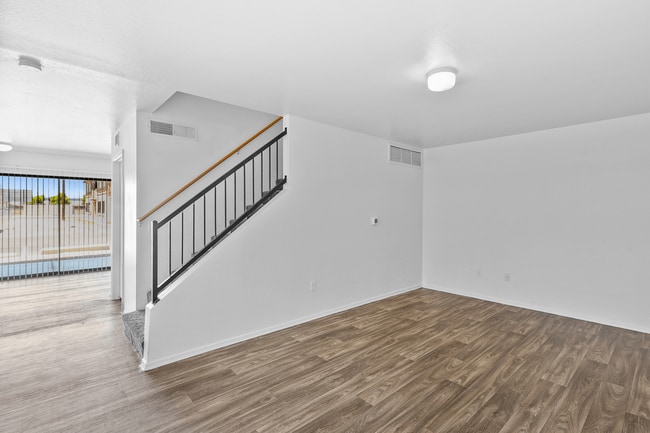 3BD, 2BA - 1,411SF